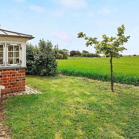 4 Person Holiday Home In T Nder 톤더 외부 사진